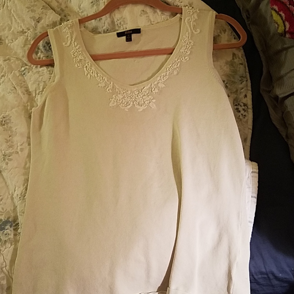 Reba Winter White Sleeveless Top